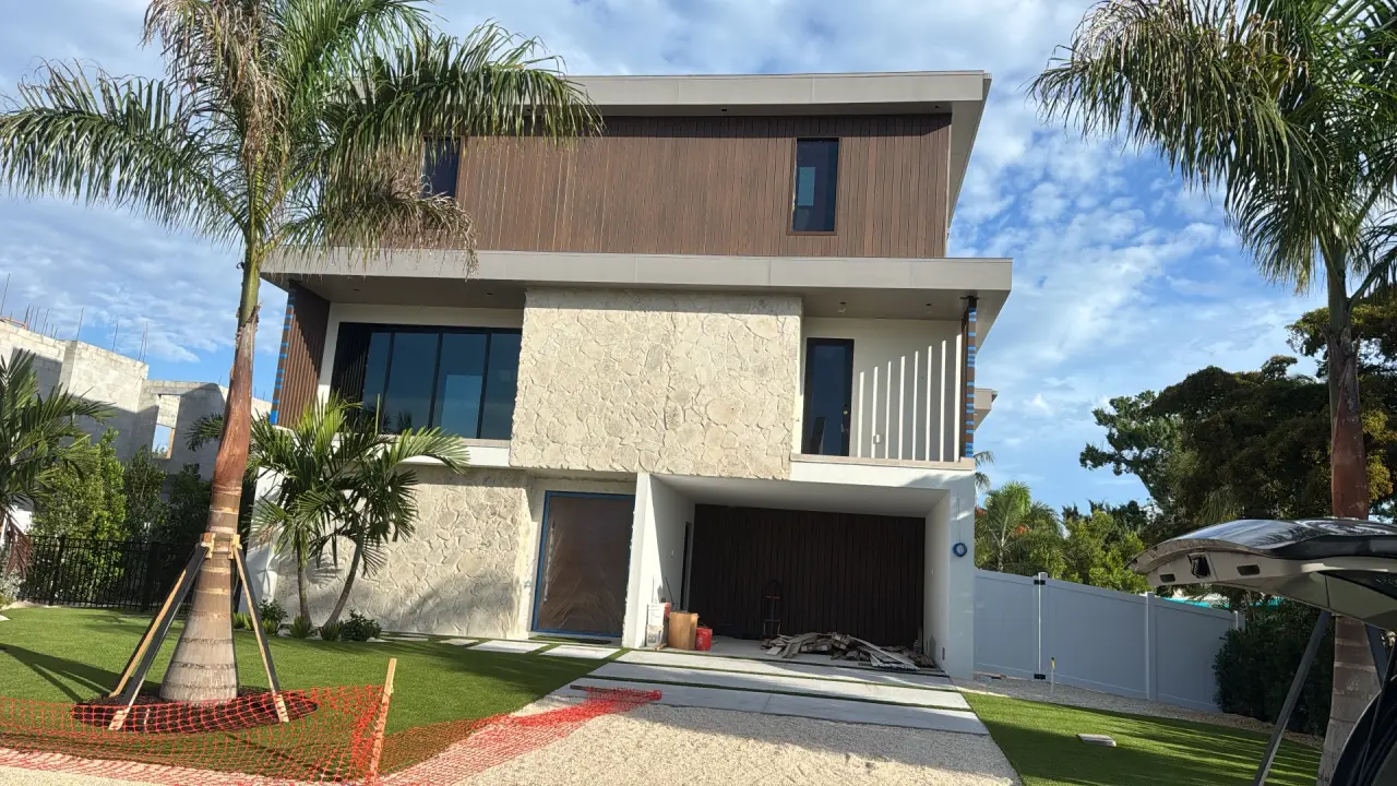 Fort Myers Residence exterior